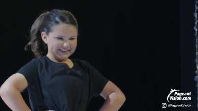 2025 Royal United States - Runway